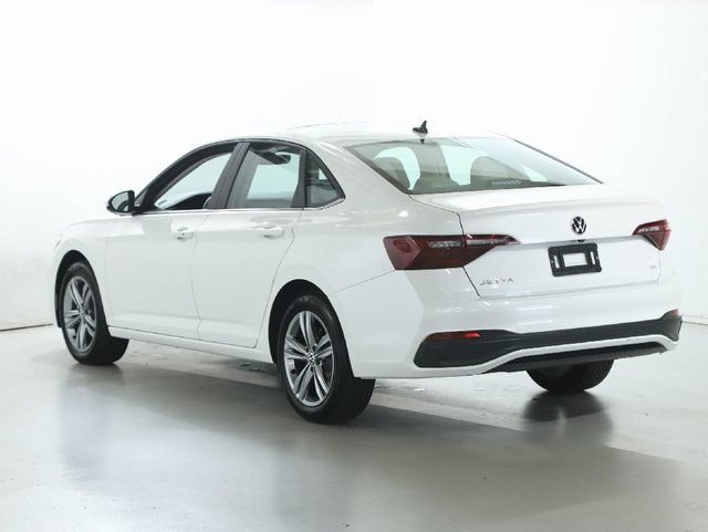 Used 2024 Volkswagen Jetta SE w/ Panoramic Sunroof Package FWD image 40