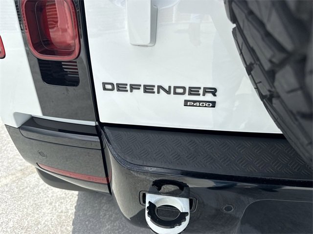 Used 2022 Land Rover Defender 110 X-Dynamic SE image 25