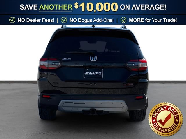 Used 2025 Honda Pilot TrailSport image 5