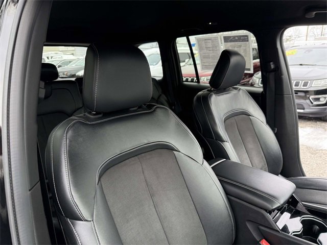 Certified 2022 Jeep Grand Cherokee Altitude image 27