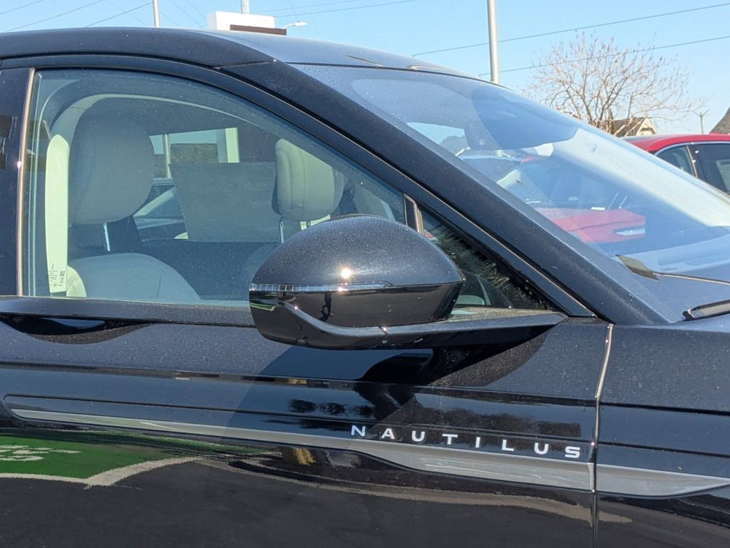 New 2026 Lincoln Nautilus Premier w/ Equipment Group 102A AWD/4WD image 11
