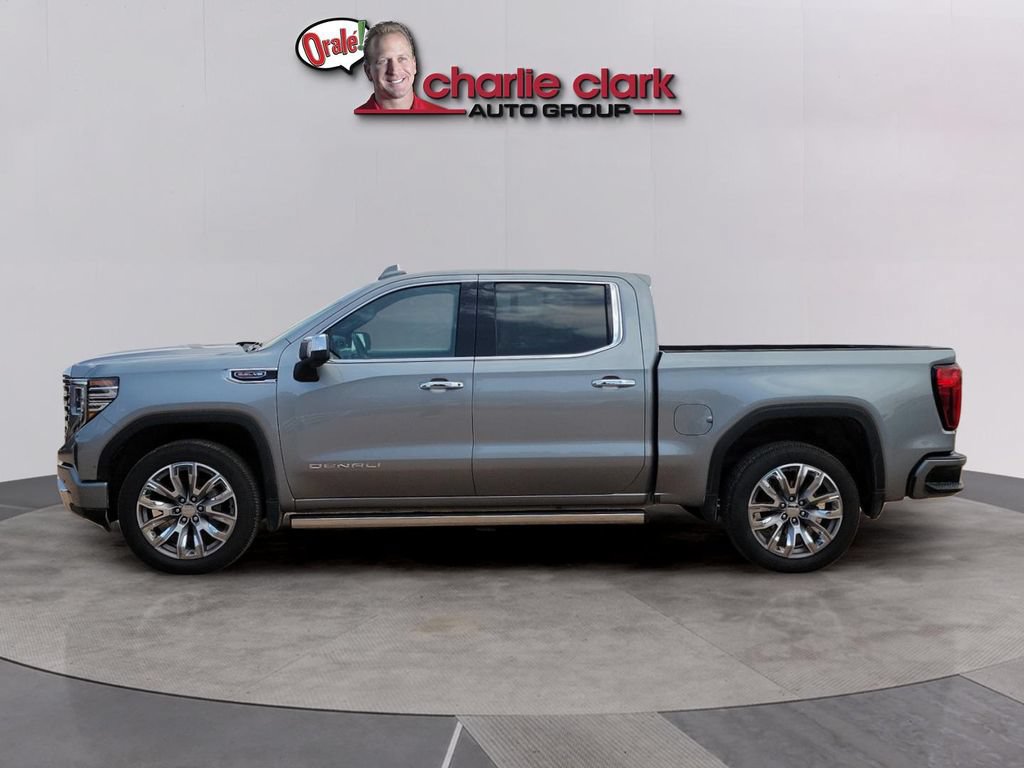 Used 2023 GMC Sierra 1500 Denali w/ Denali Reserve Package AWD/4WD image 2