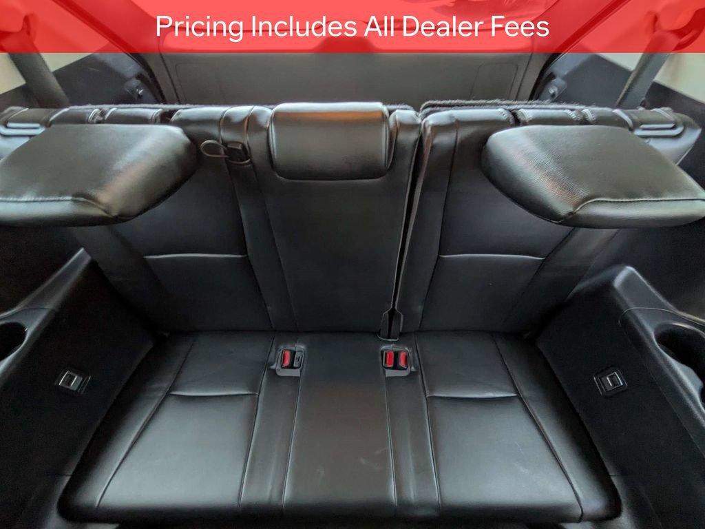Used 2023 Toyota Highlander XLE AWD/4WD image 16
