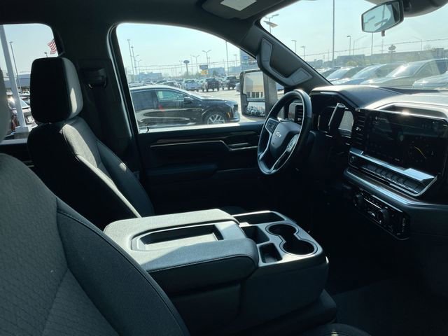 Used 2025 Chevrolet Silverado 2500 LT w/ Convenience Package AWD/4WD image 19