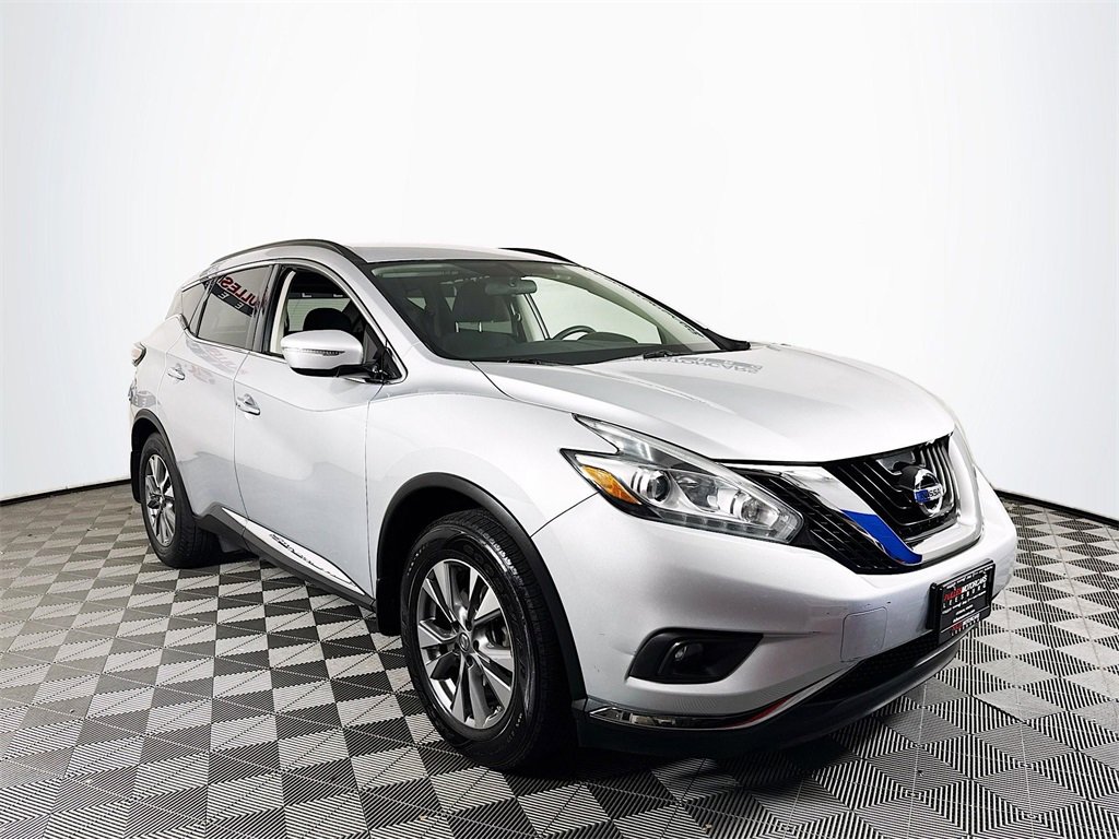 Used 2015 Nissan Murano SV image 1