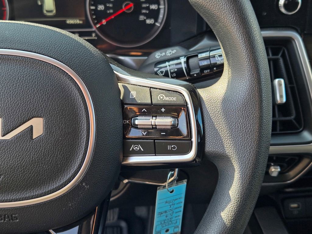 Used 2023 Kia Sorento LX image 37