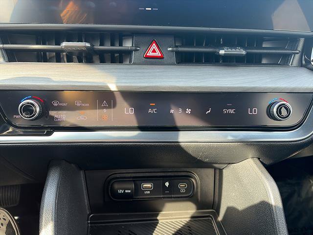 Used 2023 Kia Sportage X-Line w/ X-Line Premium Package AWD/4WD image 18