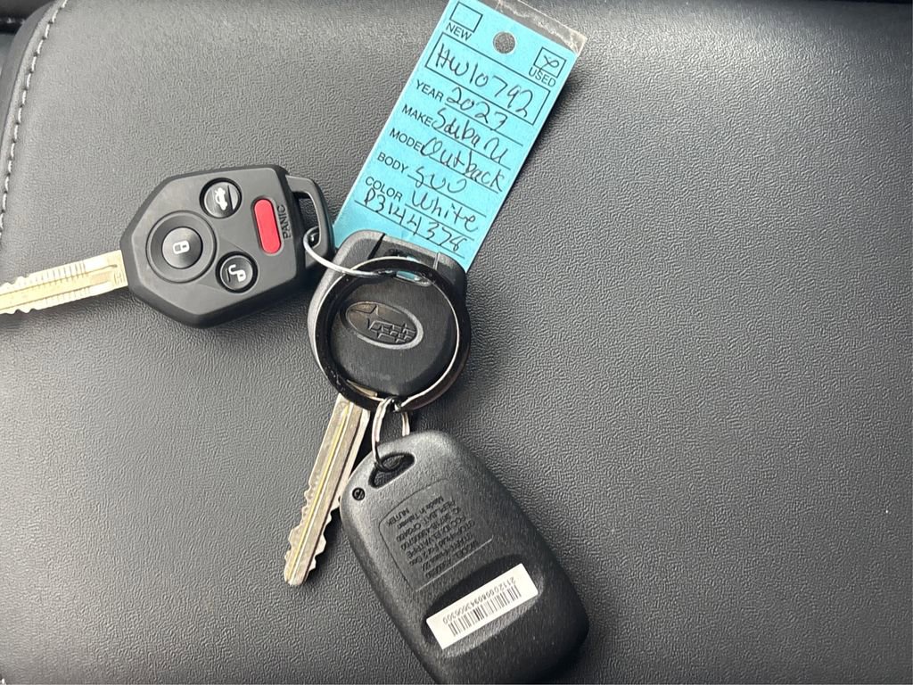 Used 2023 Subaru Outback Premium image 37