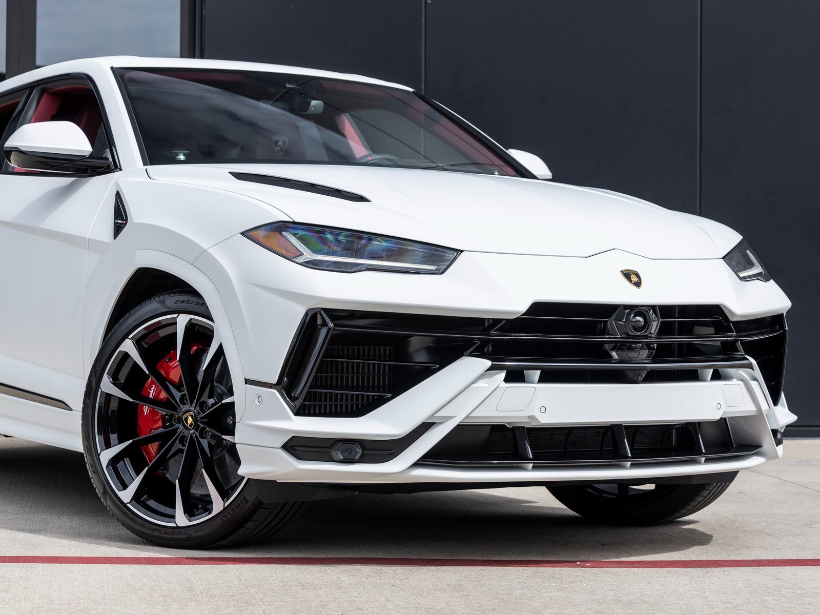 Used 2024 Lamborghini Urus S image 5
