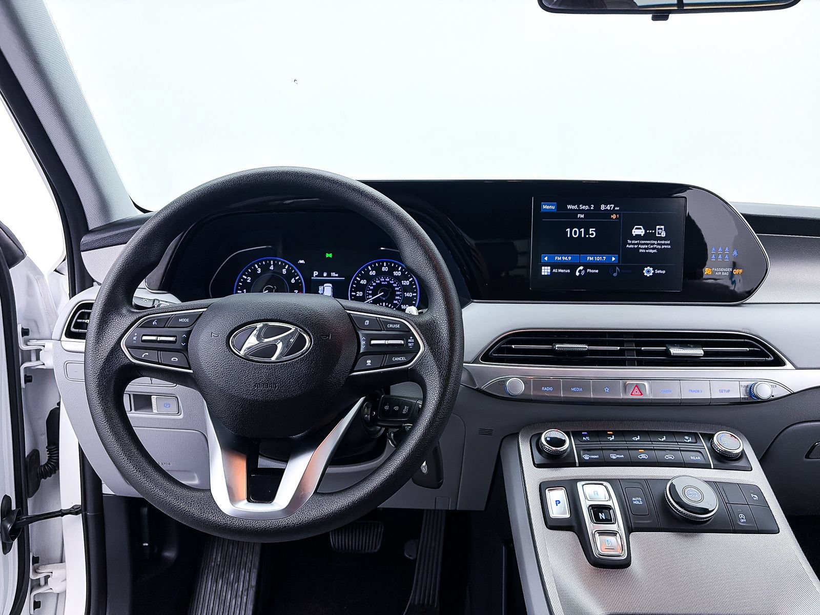 Used 2022 Hyundai Palisade SE w/ Cargo Package FWD image 3