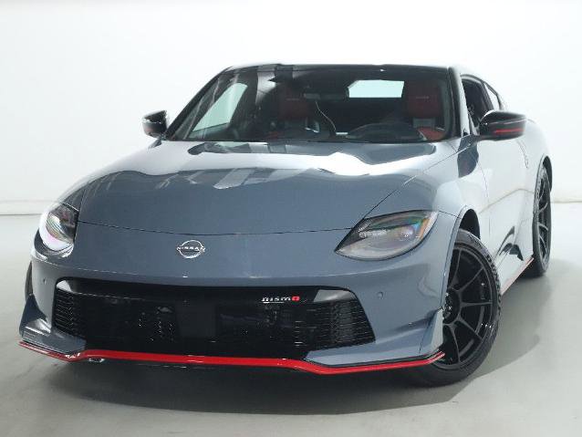 Certified 2024 Nissan Z NISMO w/ Floor Mat Package RWD image 3
