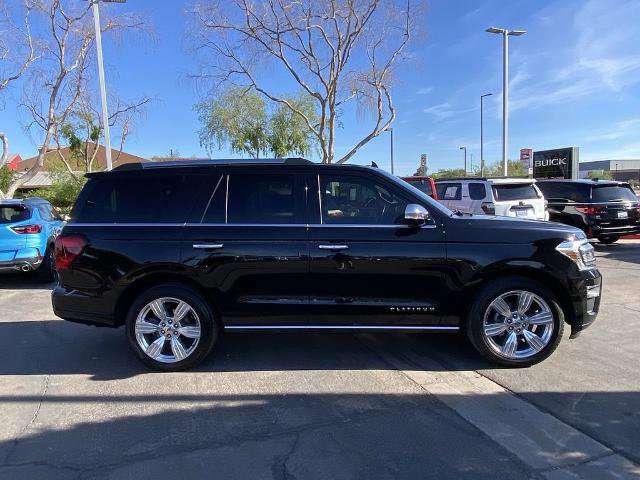 Used 2024 Ford Expedition Platinum image 2