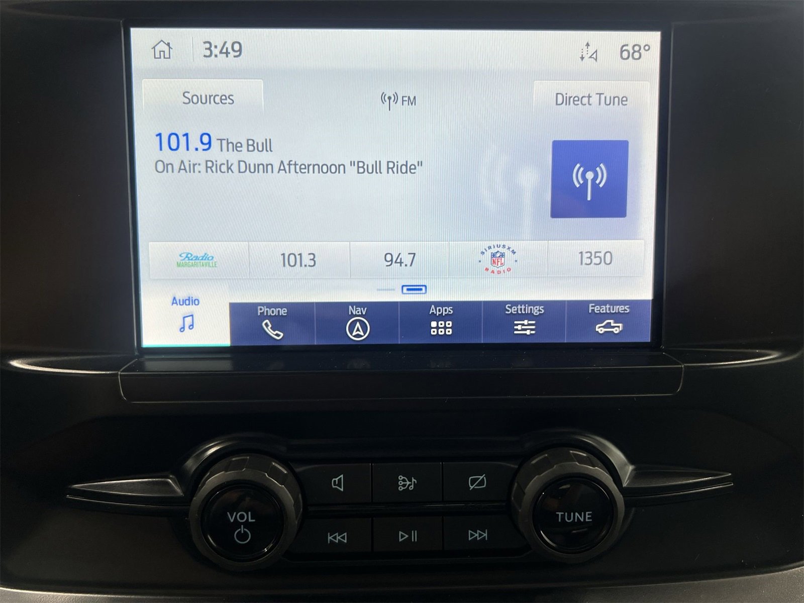 Used 2023 Ford F150 XLT w/ Trailer Tow Package image 16