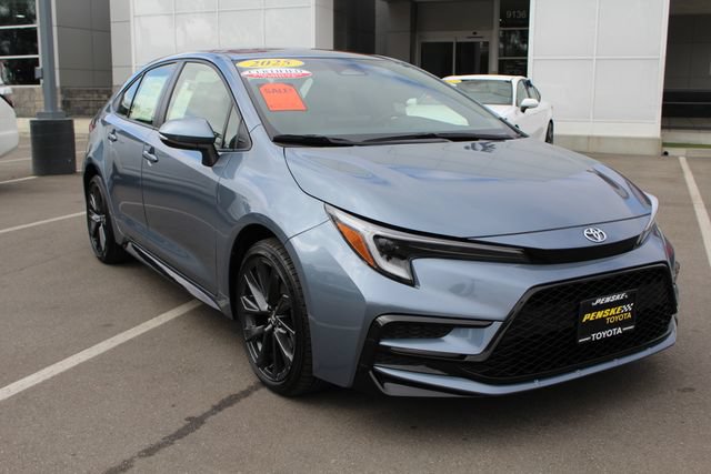 Certified 2025 Toyota Corolla SE FWD image 2