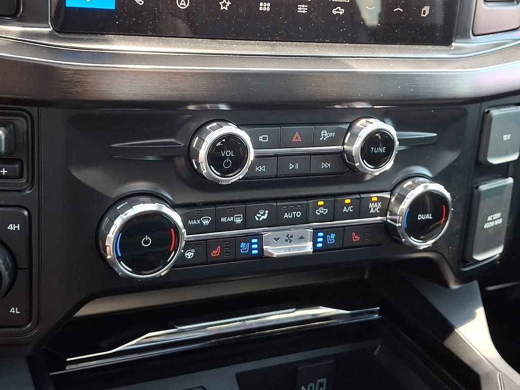 New 2026 Ford F250 Lariat w/ Black Appearance Package AWD/4WD image 12