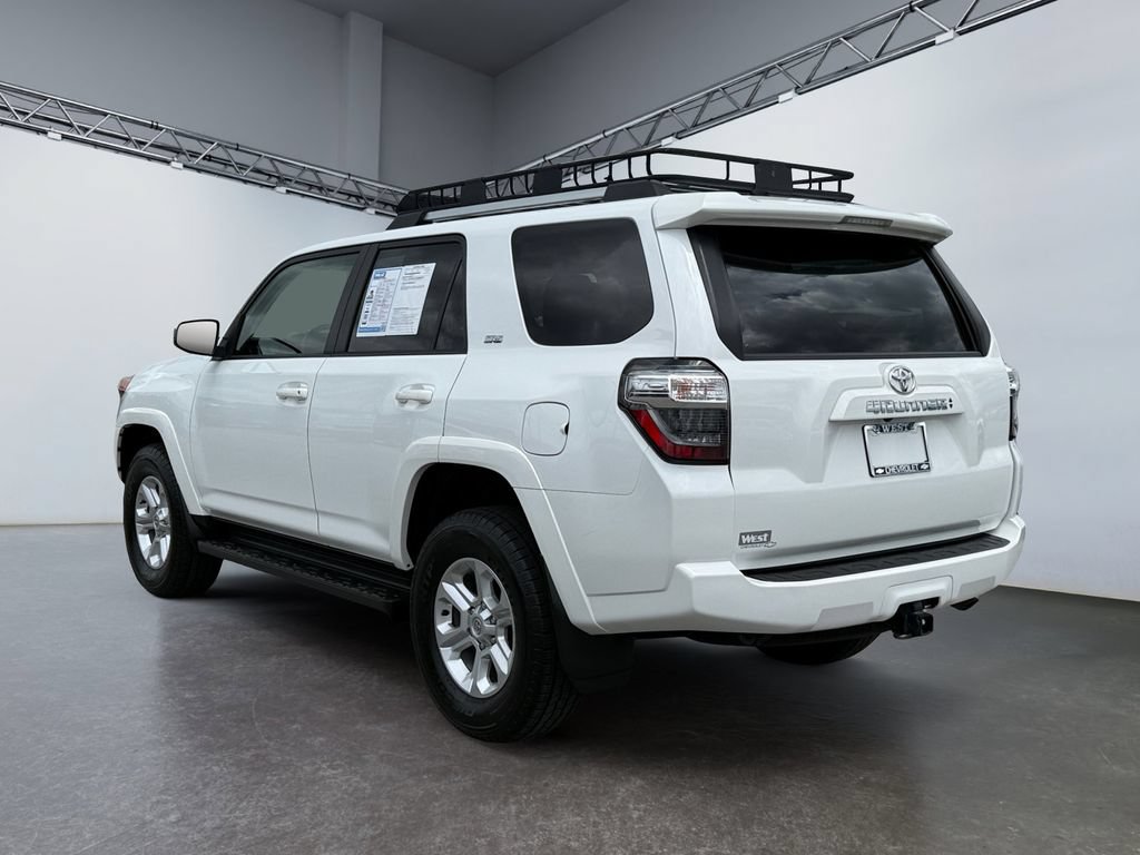 Used 2023 Toyota 4Runner SR5 AWD/4WD image 5
