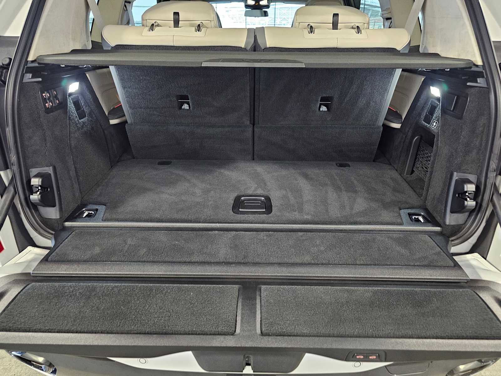 Used 2023 BMW X7 M60i w/ Executive Package AWD/4WD image 45