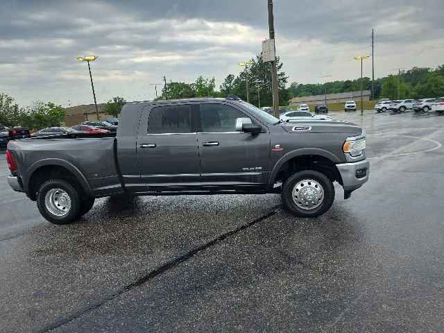 Used 2020 RAM 3500 Limited w/ Max Tow Package AWD/4WD image 2
