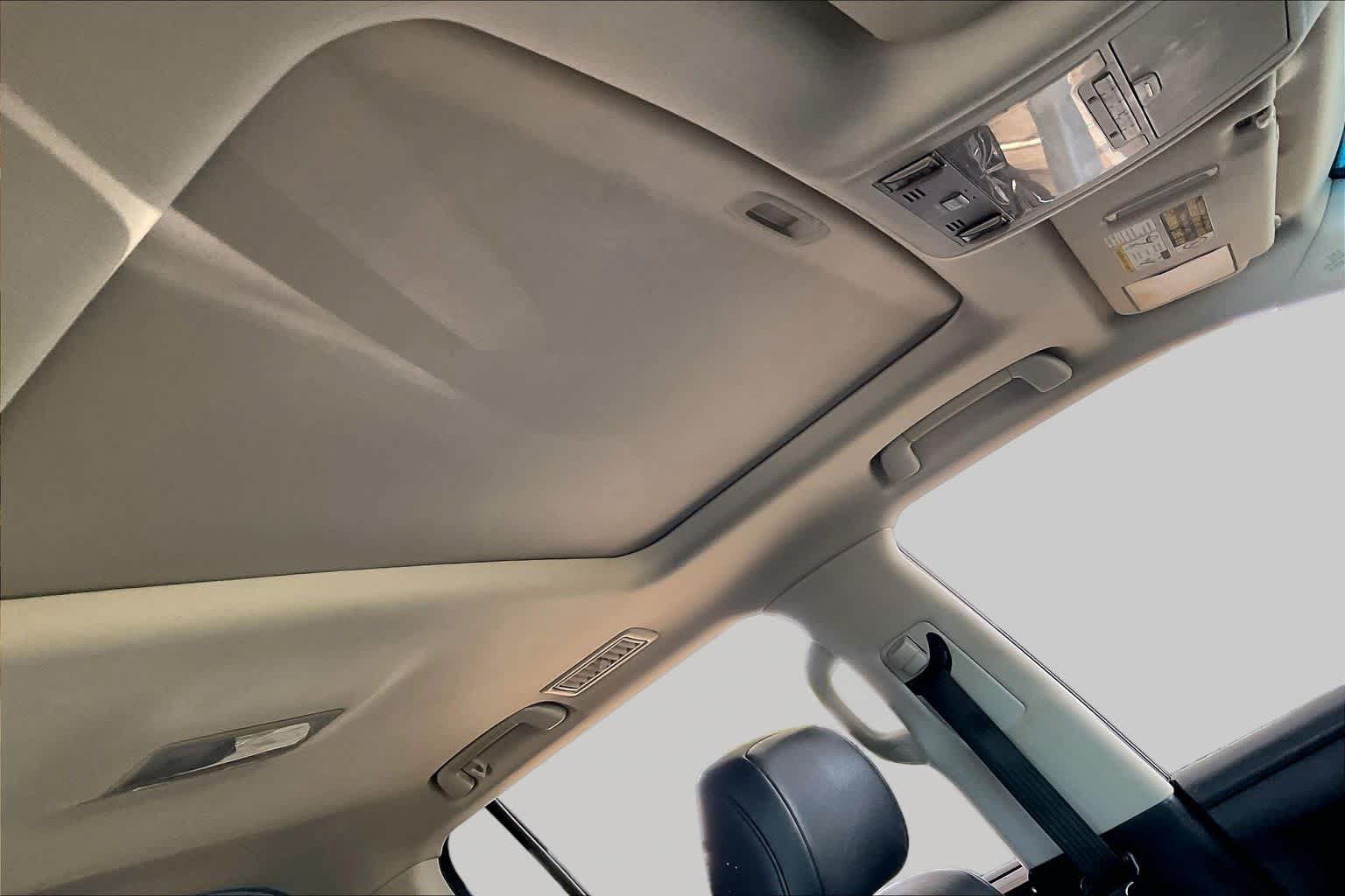 Used 2015 Lexus LX 570 4WD image 14