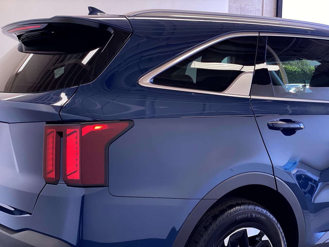 New 2026 Kia Sorento S FWD image 10