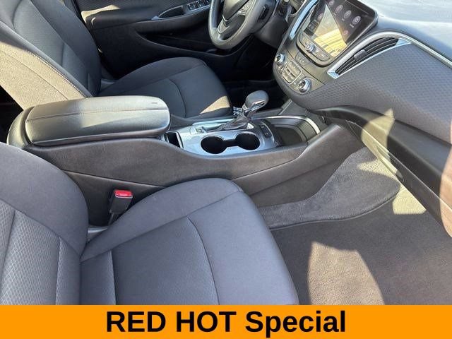 Used 2024 Chevrolet Malibu LT FWD image 39