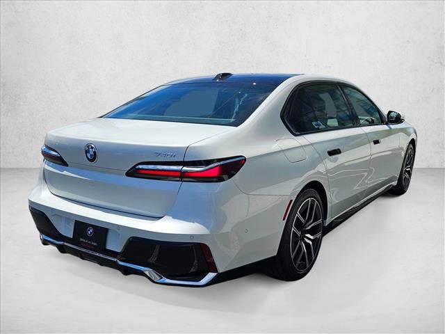 New 2026 BMW 740i RWD video 2