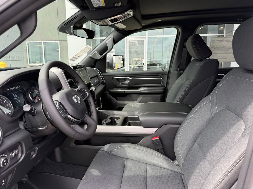 New 2026 RAM 1500 Big Horn AWD/4WD image 5