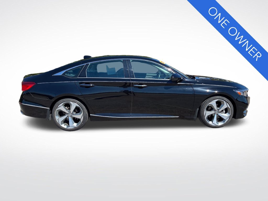Certified 2019 Honda Accord Touring image 2