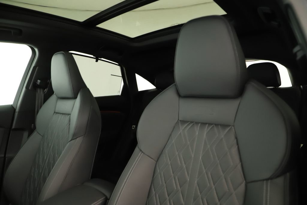 New 2026 Audi SQ5 Premium Plus image 25
