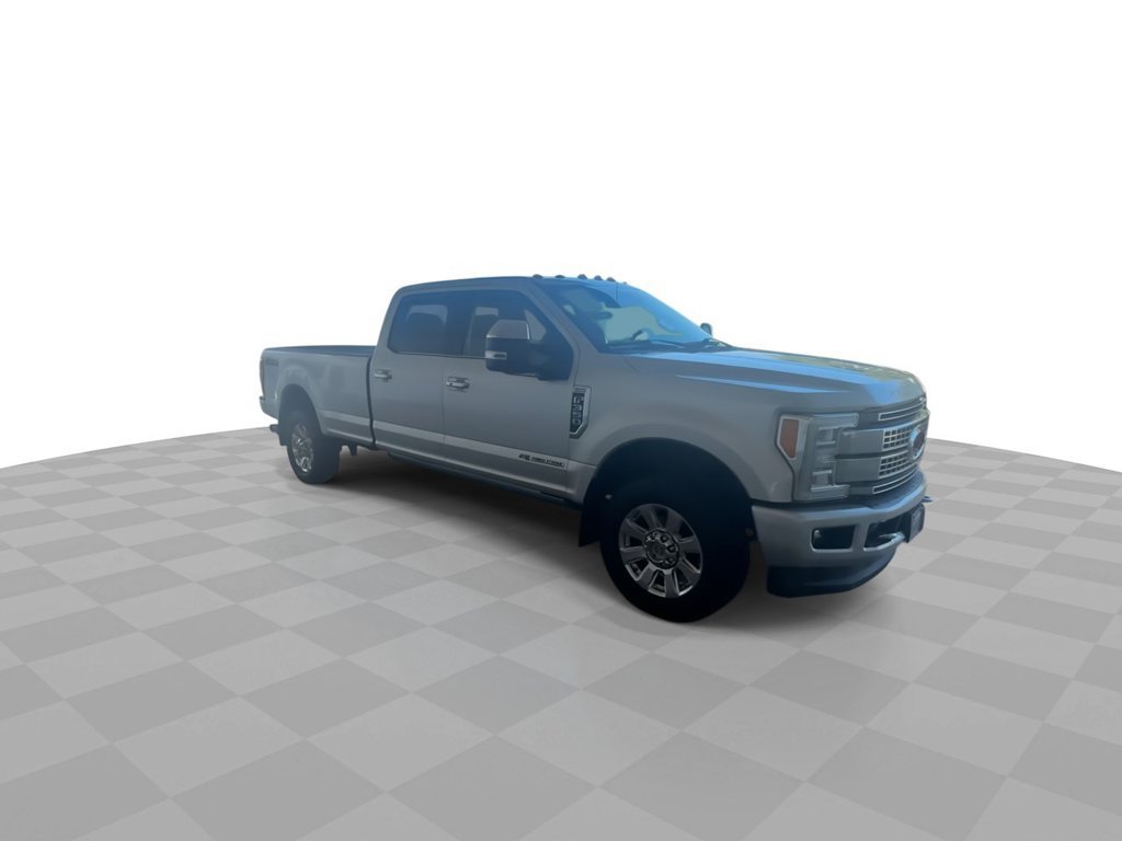 Used 2017 Ford F350 Platinum w/ Platinum Ultimate Package AWD/4WD image 2