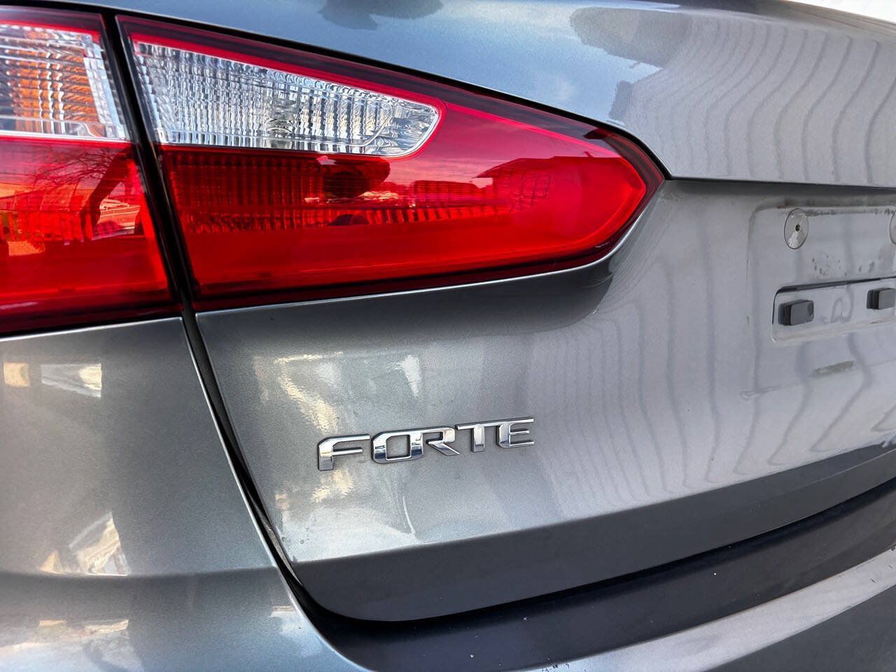 Used 2015 Kia Forte EX FWD image 8