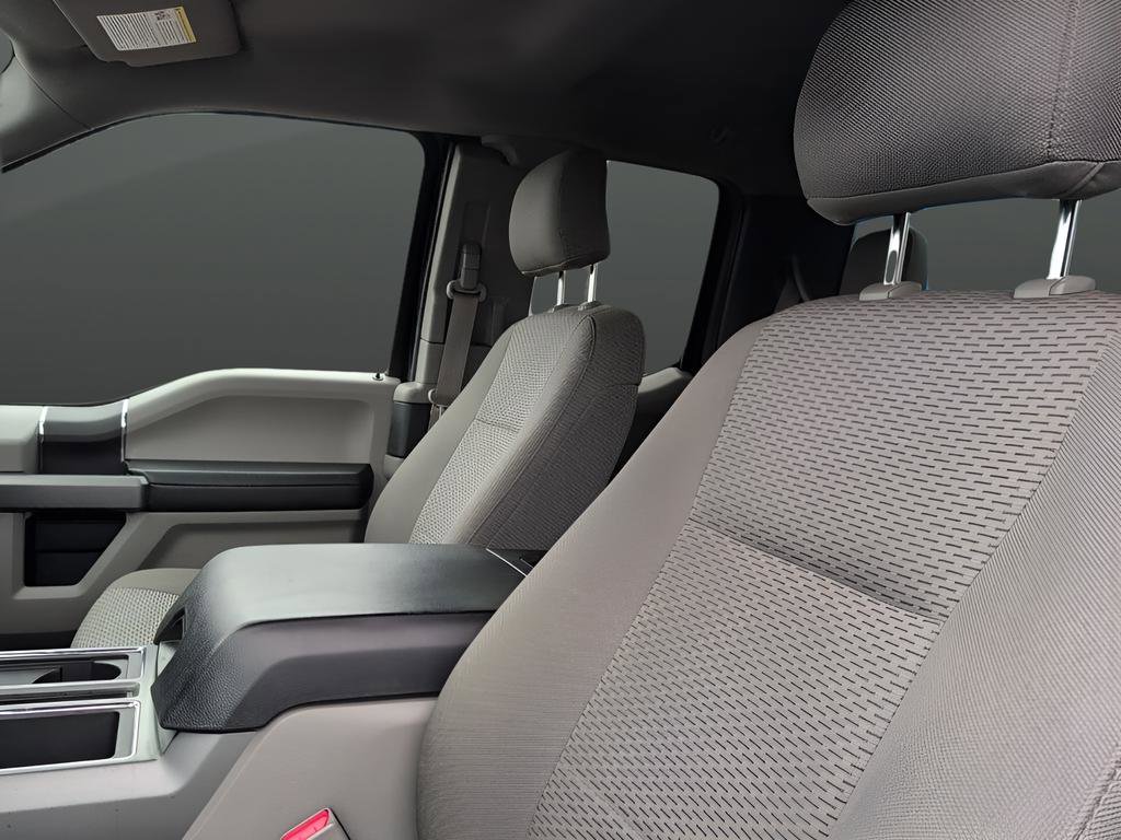 Used 2015 Ford F150 XLT w/ Trailer Tow Package image 11