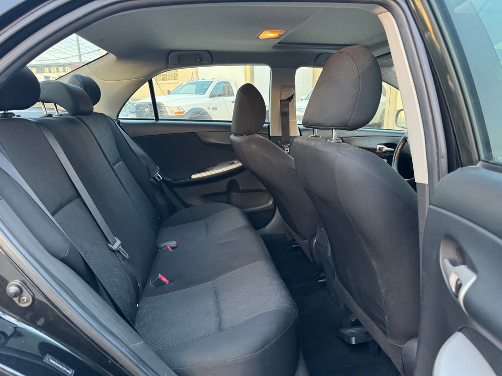 Used 2010 Toyota Corolla S image 8