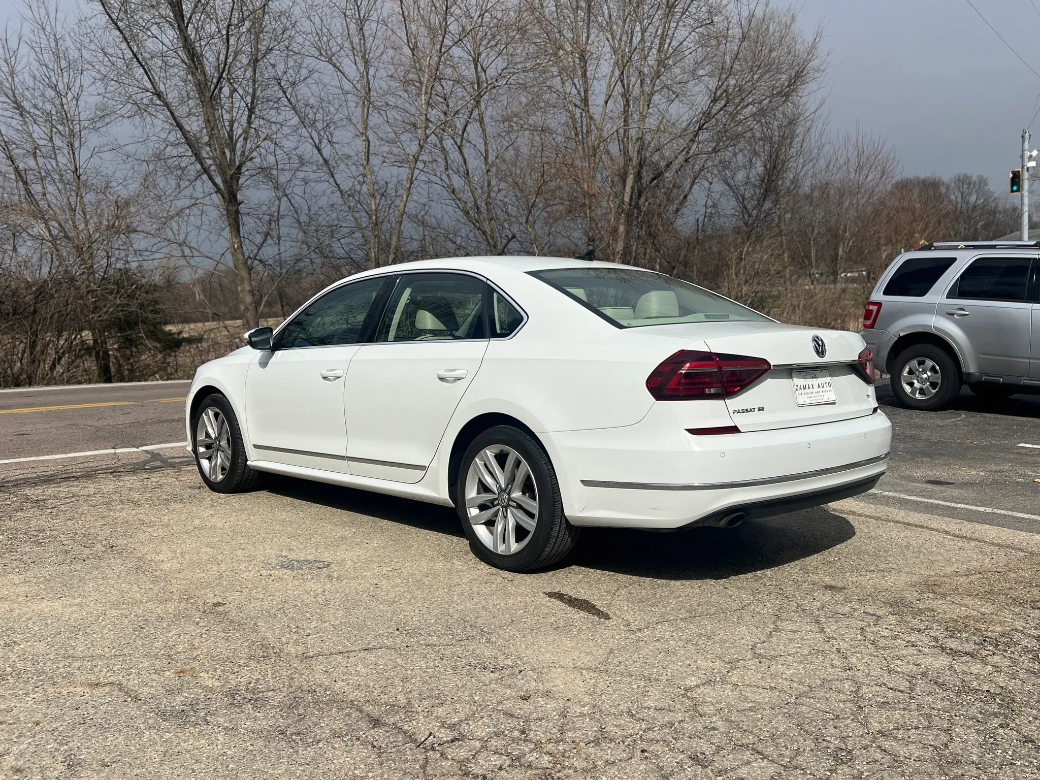 Used 2017 Volkswagen Passat 1.8T SE image 13