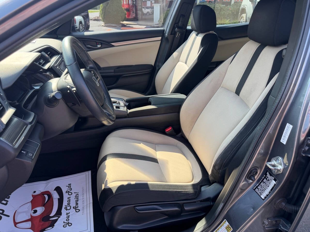 Used 2018 Honda Civic Sport image 11