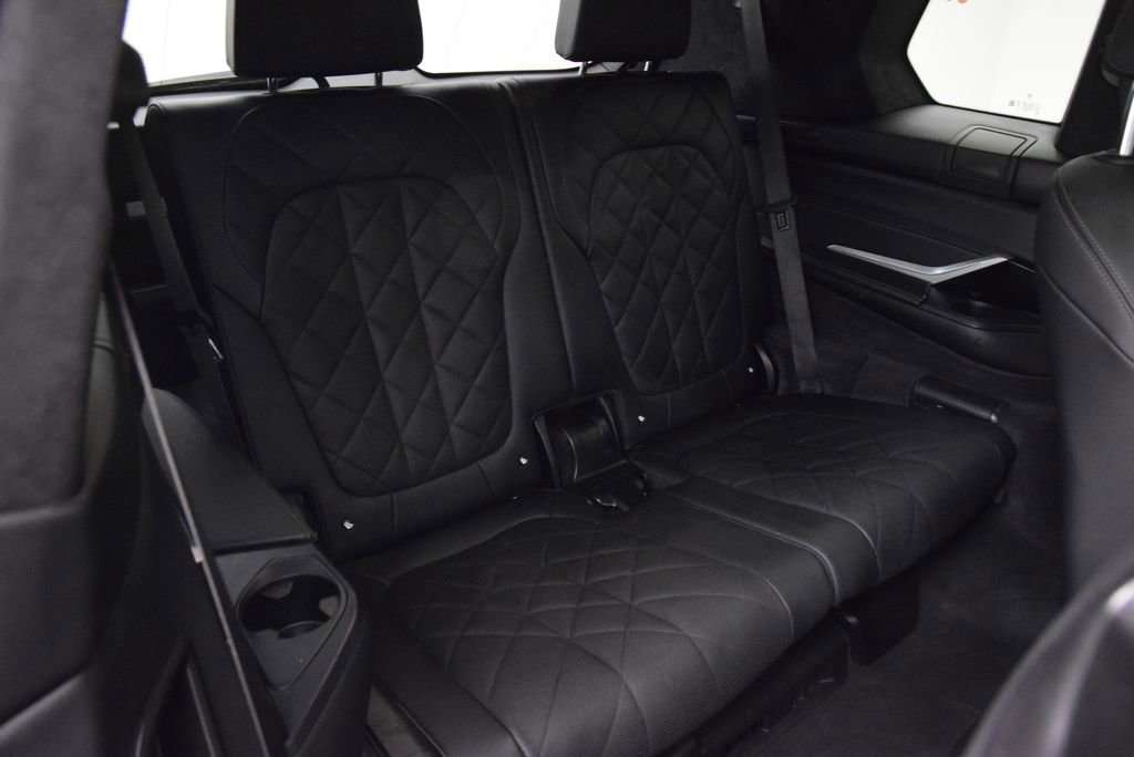 Used 2024 BMW X7 xDrive40i w/ M Sport Package AWD/4WD image 20