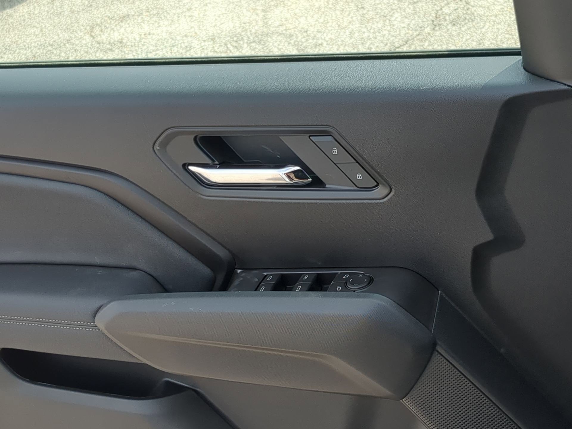 New 2026 GMC Canyon Elevation w/ Convenience Package image 12