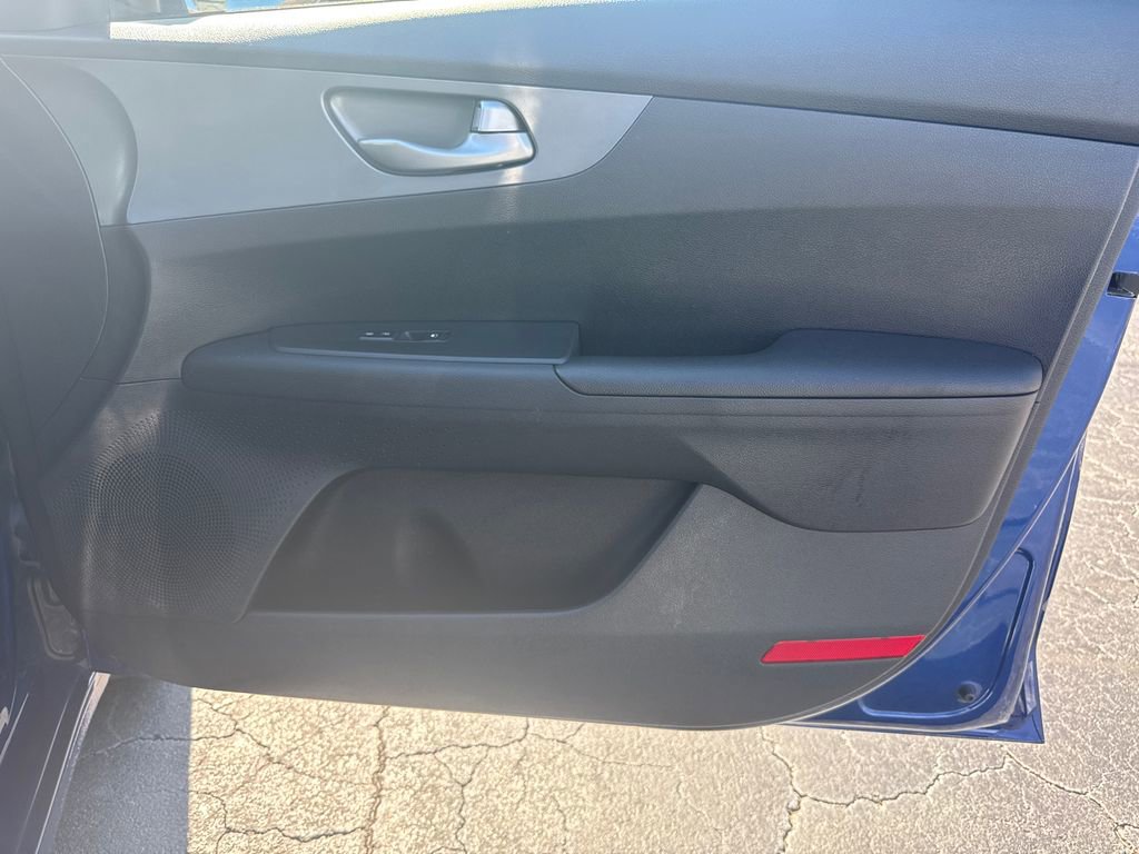 Used 2020 Kia Forte LXS image 14
