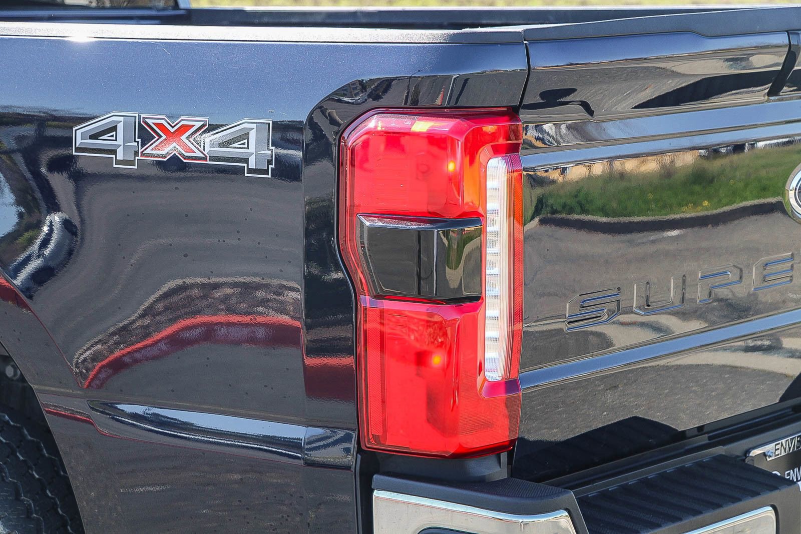 Used 2025 Ford F250 Lariat AWD/4WD image 11