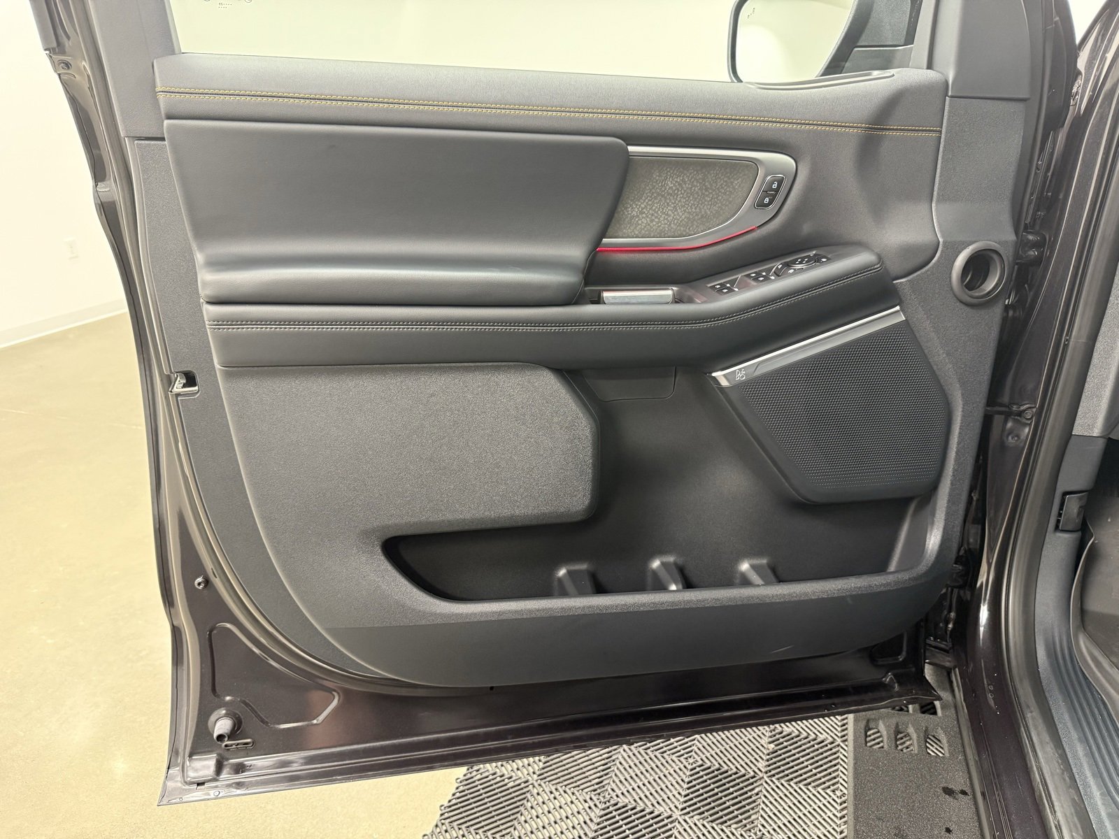 New 2025 Ford Expedition Tremor image 14