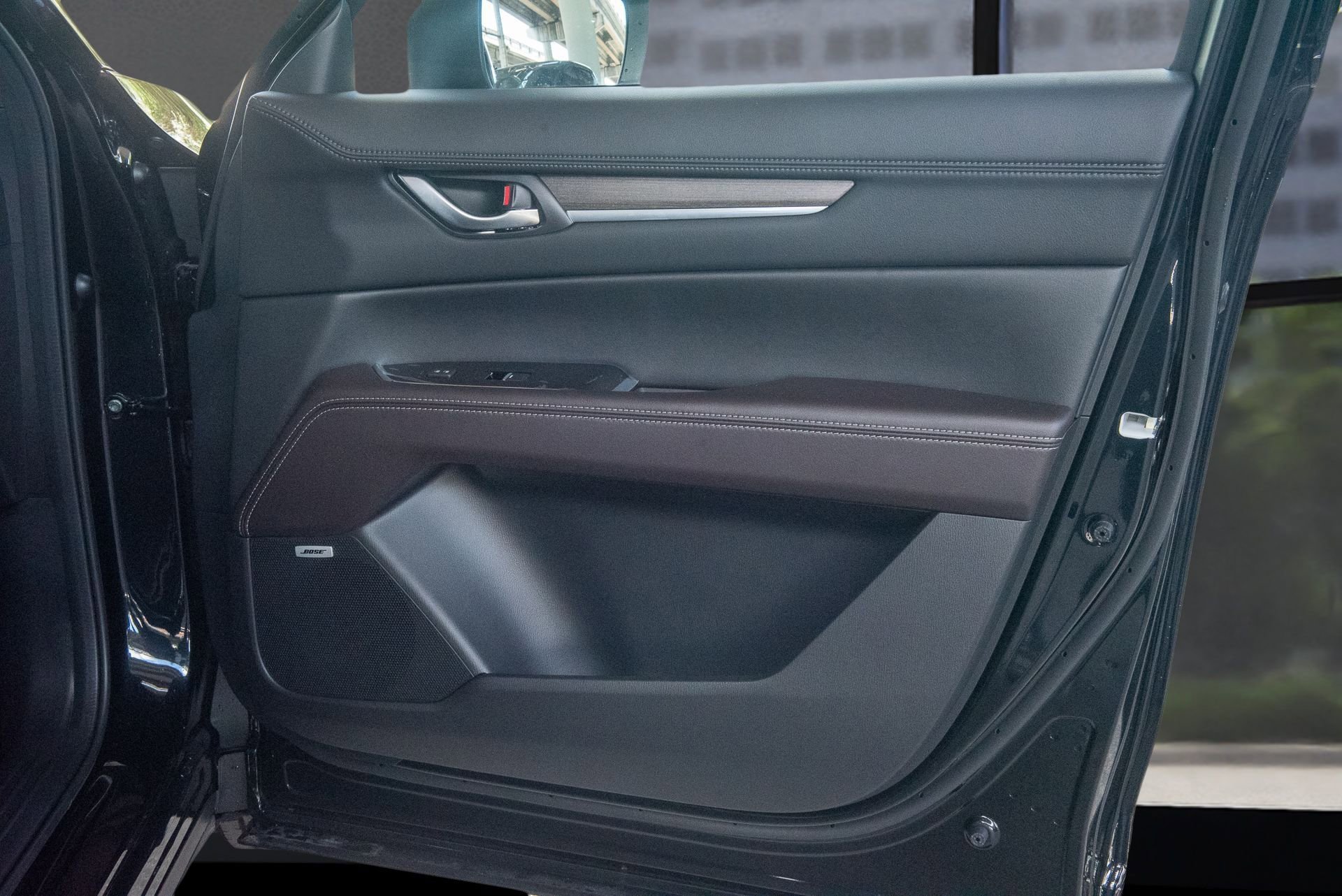 Used 2025 MAZDA CX-5 Signature image 17