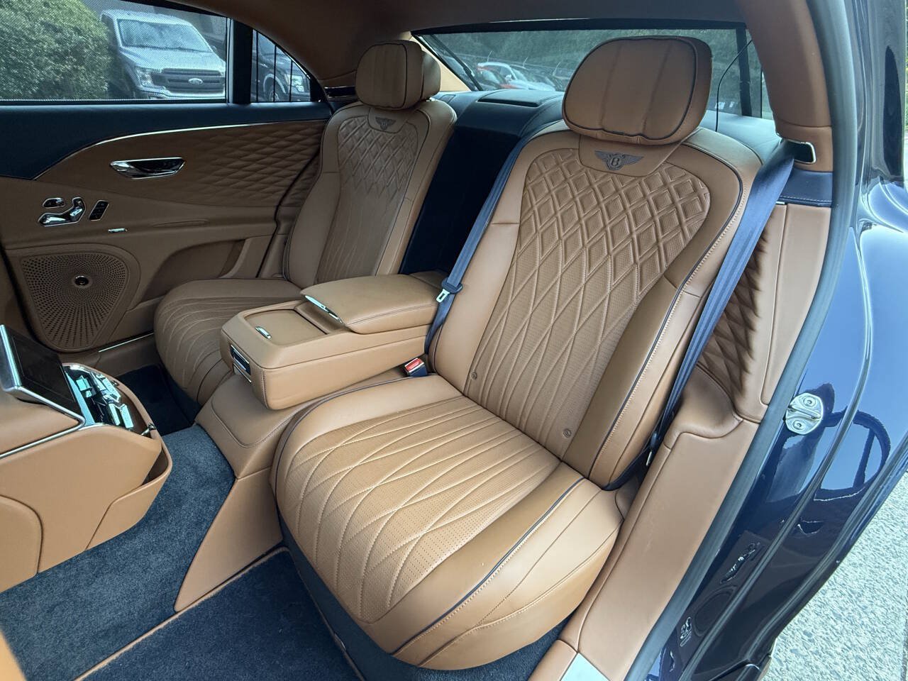 Used 2022 Bentley Flying Spur V8 AWD/4WD image 19