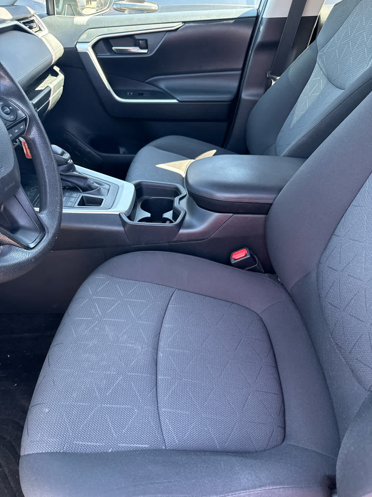 Certified 2020 Toyota RAV4 XLE AWD/4WD image 4