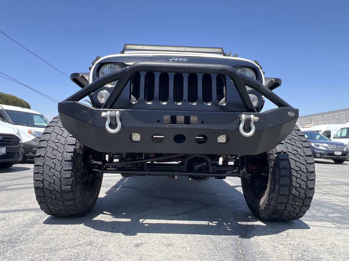 Used 2016 Jeep Wrangler Unlimited Sport w/ Max Tow Package AWD/4WD image 9