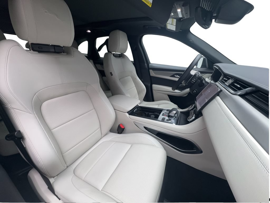 Used 2026 Jaguar F-PACE R-Dynamic S AWD/4WD image 28