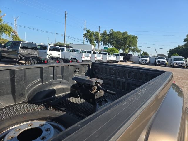 Used 2017 Ford F350 XLT w/ XLT Value Package RWD image 7