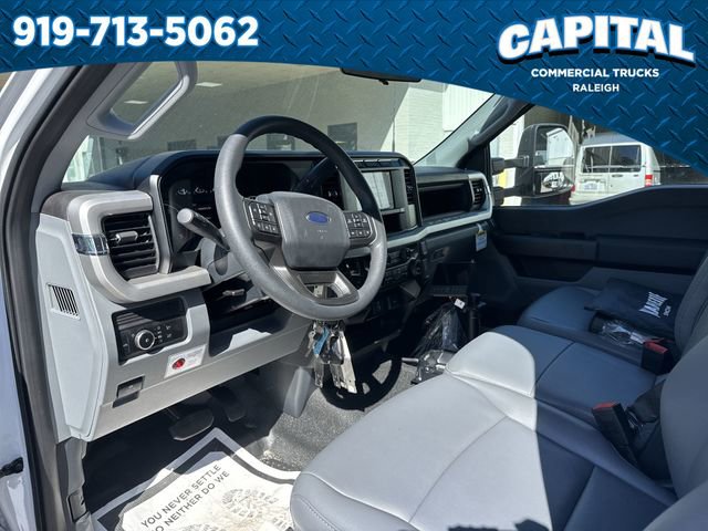 New 2024 Ford F550 4x4 Regular Cab Super Duty image 18