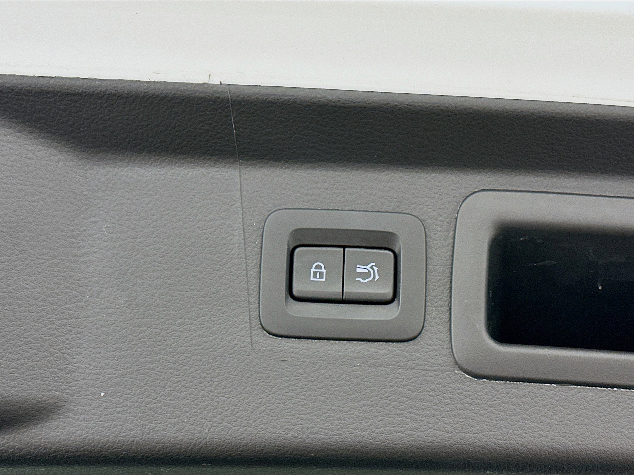 Used 2025 MAZDA CX-50 2.5 Hybrid w/ Premium Plus Pkg AWD/4WD image 32