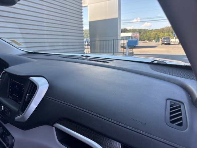 Used 2023 GMC Terrain SLE w/ Driver Convenience Package image 38