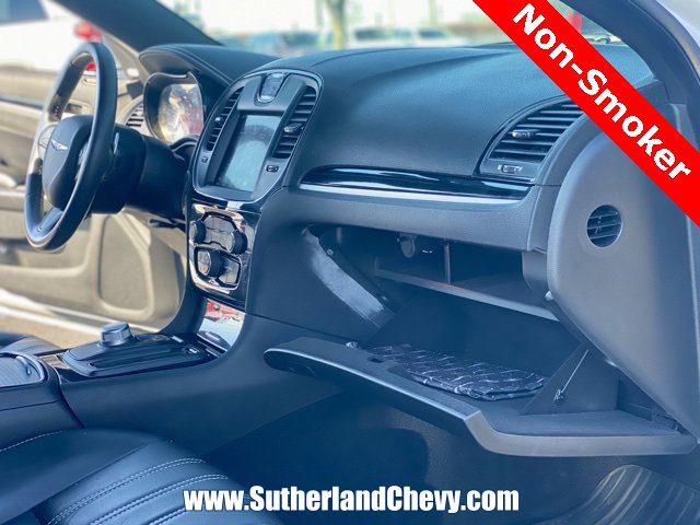 Used 2019 Chrysler 300 S w/ S Model Appearance Package image 17